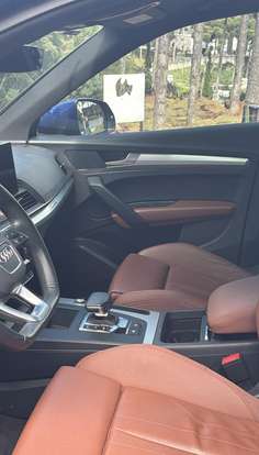 AUDI-Q5-2022