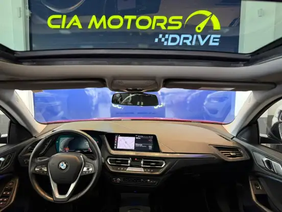 BMW-218i-2021