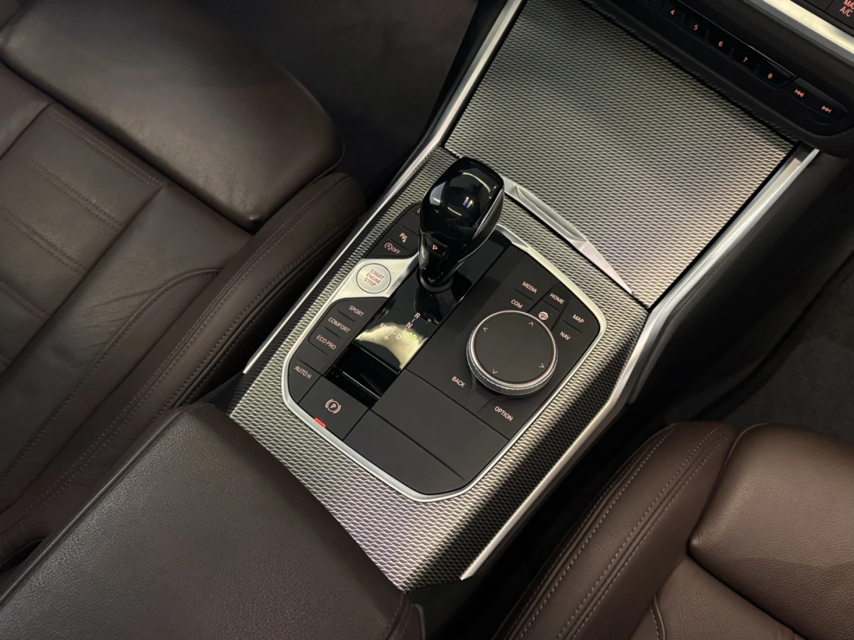 BMW 320i — foto 14