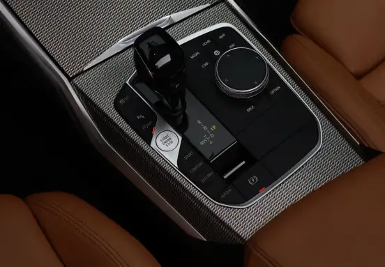 BMW-320i-2020