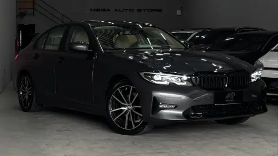 BMW 320i 2.0 16V TURBO GASOLINA SPORT GP AUTOMÁTICO BMW 320i 2.0 16V TURBO GASOLINA SPORT GP AUTOMÁTICO