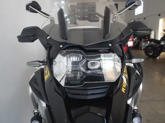 BMW-R 1250 GS ADVENTURE PREMIUM 40 ANOS BMW-R 1250 GS ADVENTURE PREMIUM 40 ANOS-2022