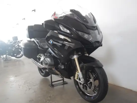 BMW-R 1250 RT TRIPLE BLACK BMW-R 1250 RT TRIPLE BLACK-2022