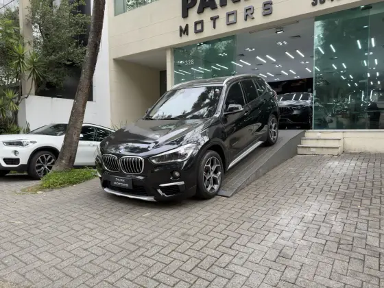 BMW X1 2.0 16V TURBO ACTIVEFLEX SDRIVE20I 4P AUTOMÁTICO BMW X1 2.0 16V TURBO ACTIVEFLEX SDRIVE20I 4P AUTOMÁTICO
