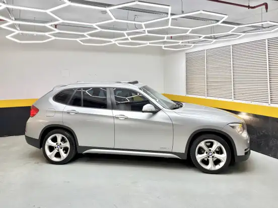 BMW-X1-2014