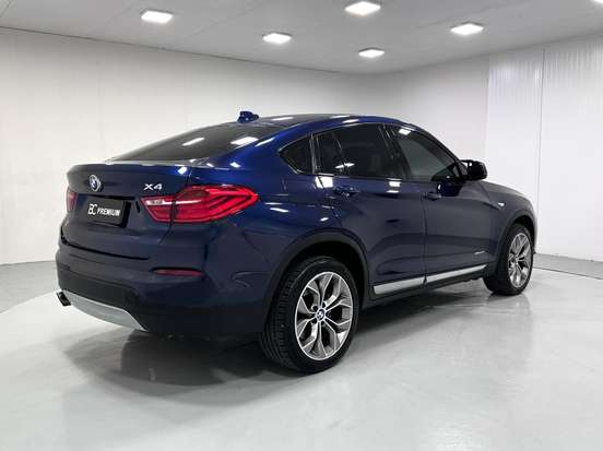 BMW-X4-2.0 28I X LINE 4X4 16V TURBO GASOLINA 4P AUTOMÁTICO BMW-X4-2016