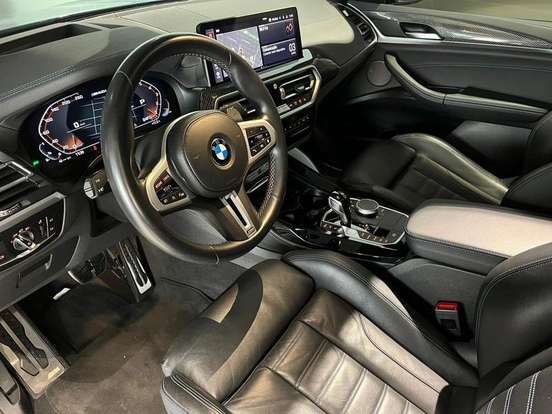 BMW-X4-2022