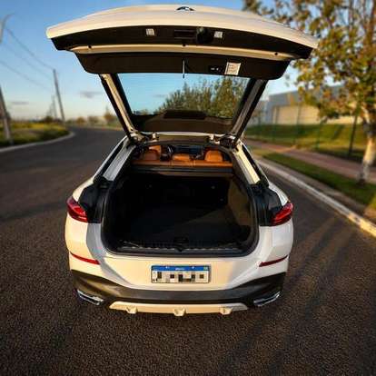 BMW-X6-2021
