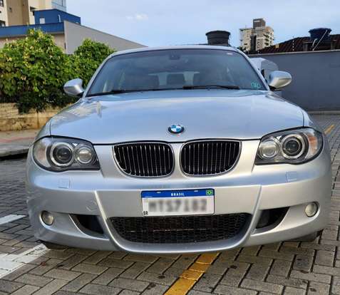 BMW-130i-2010