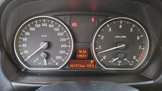 BMW-130i-2010