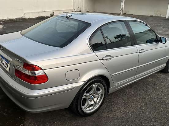 BMW-325i-2.5 SEDAN 24V GASOLINA 4P AUTOMÁTICO BMW-325i-2003