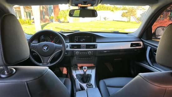 BMW-325i-2.5 SEDAN 24V GASOLINA 4P MANUAL BMW-325i-2011