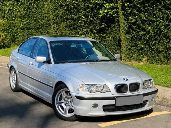 BMW-330i-3.0 MOTORSPORT SEDAN 24V GASOLINA 4P AUTOMÁTICO BMW-330i-2000
