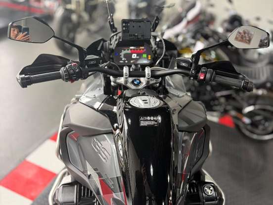 BMW-R 1250 GS ADVENTURE PREMIUM TRIPLE BLACK BMW-R 1250 GS ADVENTURE PREMIUM TRIPLE BLACK-2023