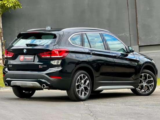 BMW-X1-2.0 16V TURBO ACTIVEFLEX SDRIVE20I X-LINE 4P AUTOMÁTICO BMW-X1-2021