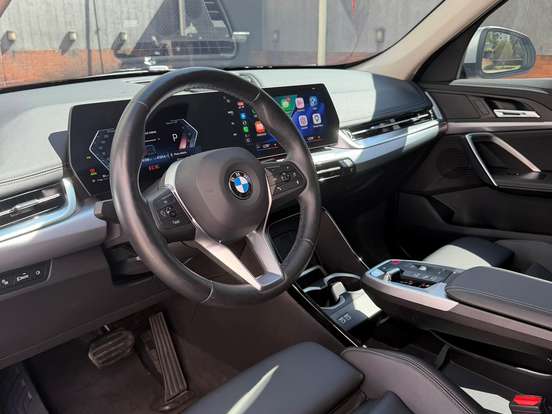 BMW-X1-2.0 16V TURBO GASOLINA SDRIVE20I X-LINE STEPTRONIC BMW-X1-2023