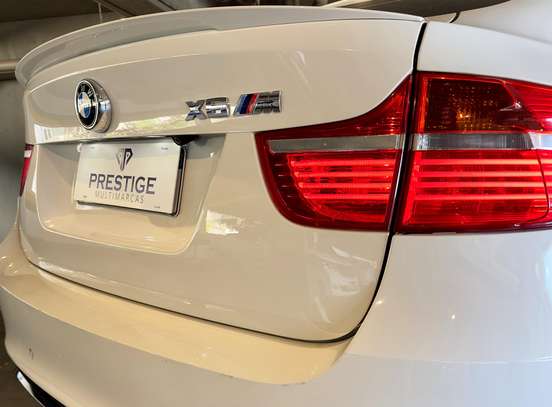 BMW-X6-2011