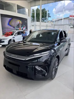 BYD ATTO 8 1.5 TURBO PHEV AWD AUTOMÁTICO BYD ATTO 8 1.5 TURBO PHEV AWD AUTOMÁTICO