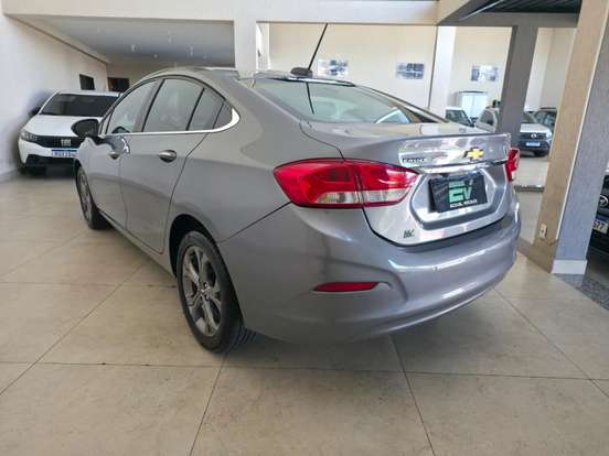 CHEVROLET-CRUZE-2022