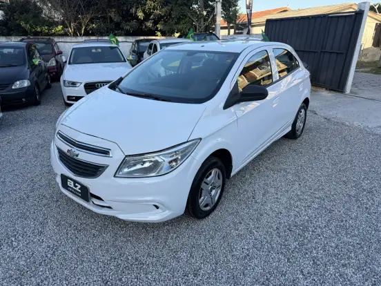 CHEVROLET-ONIX-1.0 MPFI LT 8V FLEX 4P MANUAL CHEVROLET-ONIX-2015
