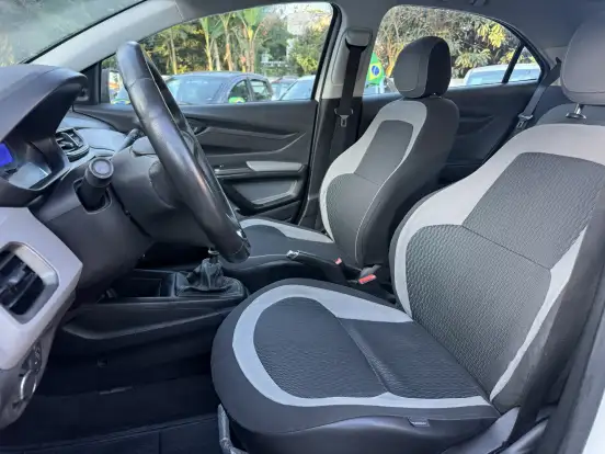 CHEVROLET-ONIX-1.0 MPFI LT 8V FLEX 4P MANUAL CHEVROLET-ONIX-2015
