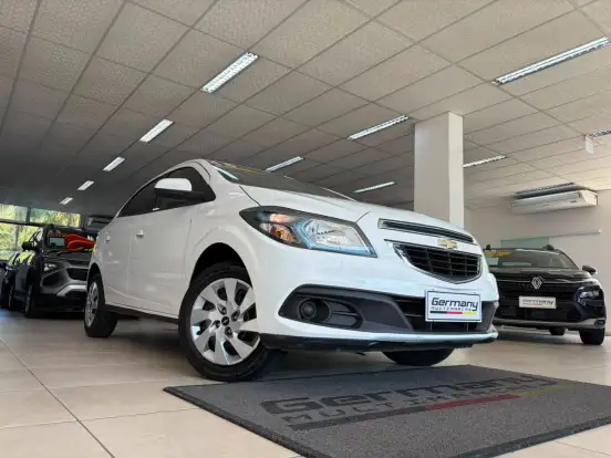 CHEVROLET-ONIX-1.4 MPFI LT 8V FLEX 4P MANUAL CHEVROLET-ONIX-2015