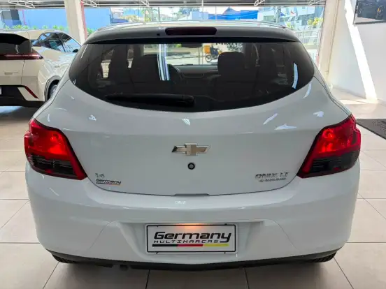 CHEVROLET-ONIX-1.4 MPFI LT 8V FLEX 4P MANUAL CHEVROLET-ONIX-2015