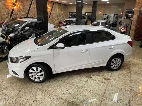 CHEVROLET-PRISMA-2018
