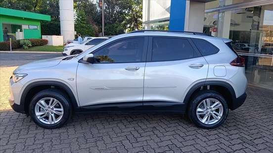 CHEVROLET-TRACKER-2022