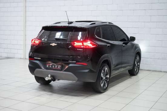 CHEVROLET-TRACKER-2023