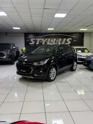 CHEVROLET-TRACKER-2017