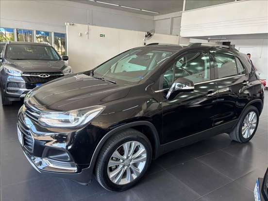 CHEVROLET-TRACKER-2017
