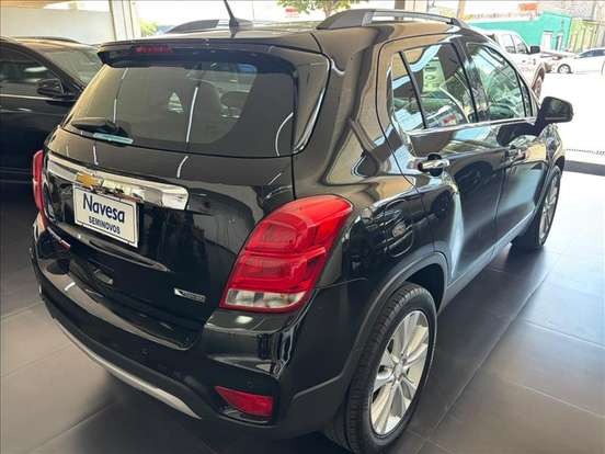 CHEVROLET-TRACKER-2017