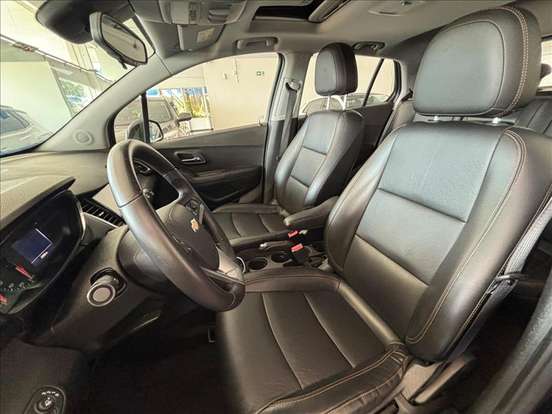 CHEVROLET-TRACKER-2017