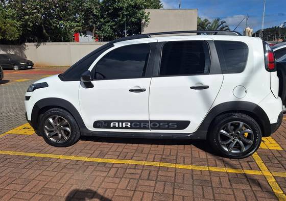 CITROËN AIRCROSS 1.6 FEEL 16V FLEX 4P AUTOMÁTICO