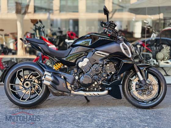 DUCATI DIAVEL V4 
