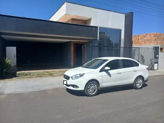 FIAT GRAND SIENA 1.4 MPI ATTRACTIVE 8V FLEX 4P MANUAL FIAT GRAND SIENA 1.4 MPI ATTRACTIVE 8V FLEX 4P MANUAL