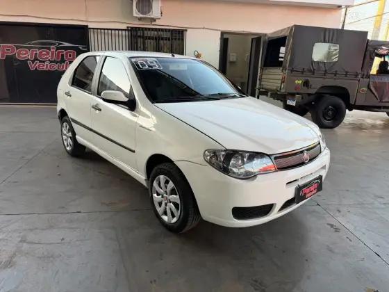 FIAT PALIO 1.0 MPI FIRE CELEBRATION 8V FLEX 4P MANUAL FIAT PALIO 1.0 MPI FIRE CELEBRATION 8V FLEX 4P MANUAL
