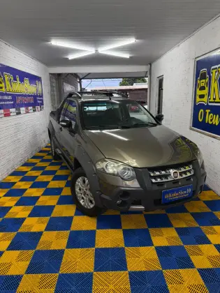 FIAT STRADA 1.8 MPI ADVENTURE CE 8V FLEX 2P MANUAL FIAT STRADA 1.8 MPI ADVENTURE CE 8V FLEX 2P MANUAL