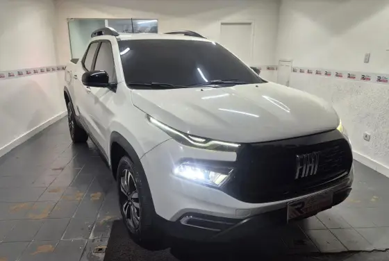 FIAT TORO 1.3 TURBO 270 FLEX FREEDOM AT6 FIAT TORO 1.3 TURBO 270 FLEX FREEDOM AT6