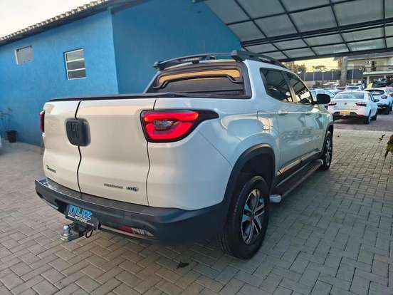 FIAT-TORO-2016