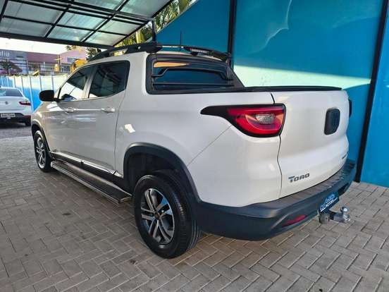 FIAT-TORO-2016