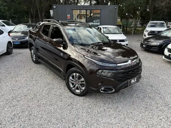 FIAT TORO 2.0 16V TURBO DIESEL FREEDOM 4WD AT9 FIAT TORO 2.0 16V TURBO DIESEL FREEDOM 4WD AT9