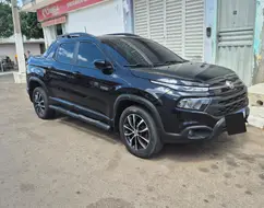 FIAT TORO 2.0 16V TURBO DIESEL ULTRA 4WD AT9 FIAT TORO 2.0 16V TURBO DIESEL ULTRA 4WD AT9