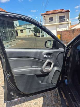 FIAT-TORO-2020