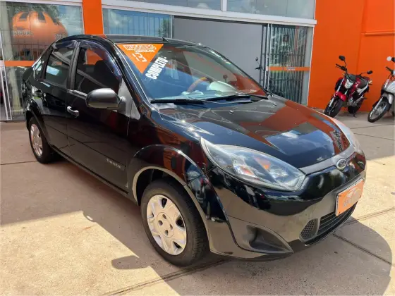 FORD FIESTA 1.0 ROCAM SEDAN 8V FLEX 4P MANUAL