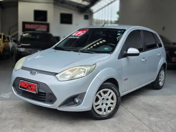 FORD FIESTA 1.6 MPI CLASS HATCH 8V FLEX 4P MANUAL FORD FIESTA 1.6 MPI CLASS HATCH 8V FLEX 4P MANUAL