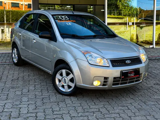 FORD FIESTA 1.6 MPI SEDAN 8V FLEX 4P MANUAL FORD FIESTA 1.6 MPI SEDAN 8V FLEX 4P MANUAL
