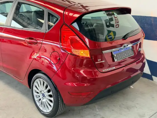 FORD-FIESTA-2014