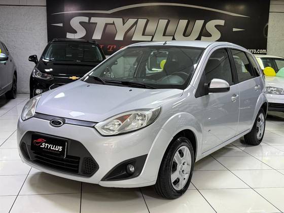 FORD FIESTA 1.6 SE HATCH 16V FLEX 4P MANUAL